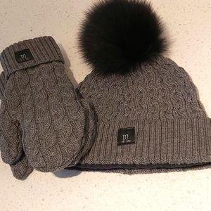 HANDMADE HAT AND MITTEN